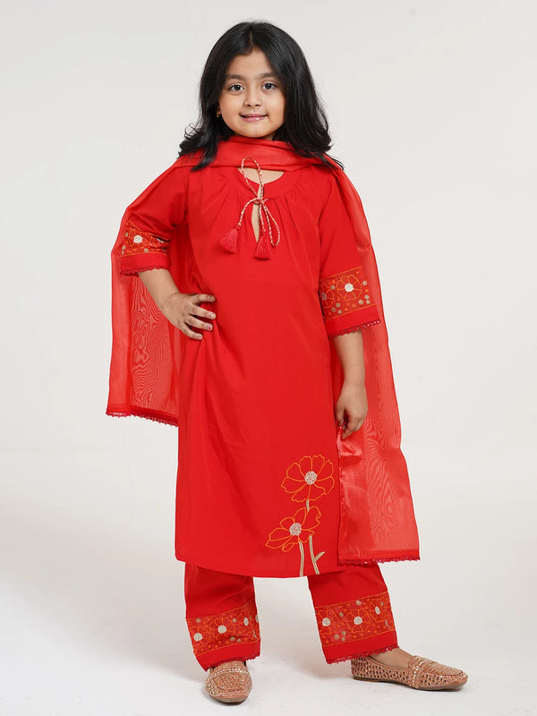 Gilrs Foral Embroired Kameez Set