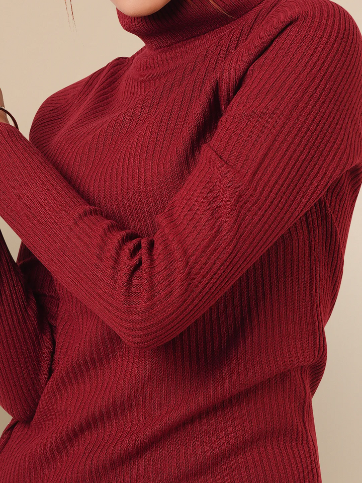 High neck sweater - KLOTHEN