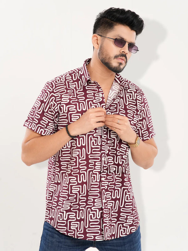 Men's Casual Short Sleeve Printed in Maroon Shirt